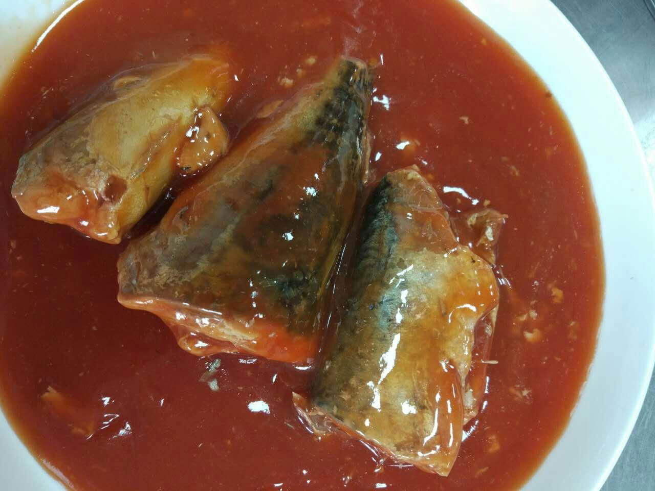 Canned fish Canned Mackerel in Tomato Sauce 3