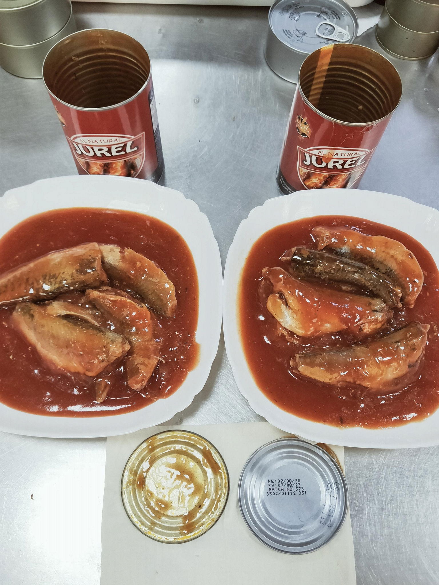 Canned fish Canned Mackerel in Tomato Sauce 4