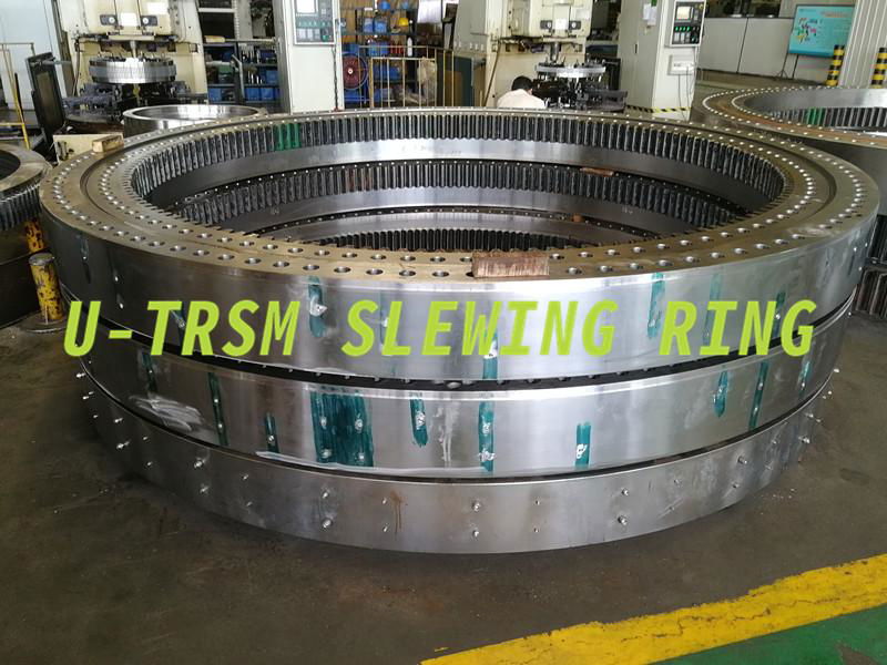 Large Size Three Row Cylindrical Roller Slewing Bearing 012.50.3300 3