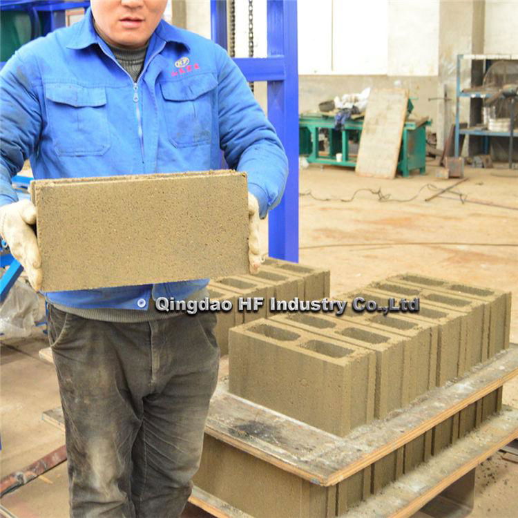 QT5-15 automatic concrete cement hollow block brick machine price  3