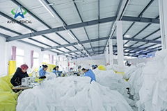 Disposable Nonwoven PP Microporous Protective Clothing Coverall/Disposable Cover