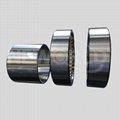 Multi-row cylindrical roller bearings 4
