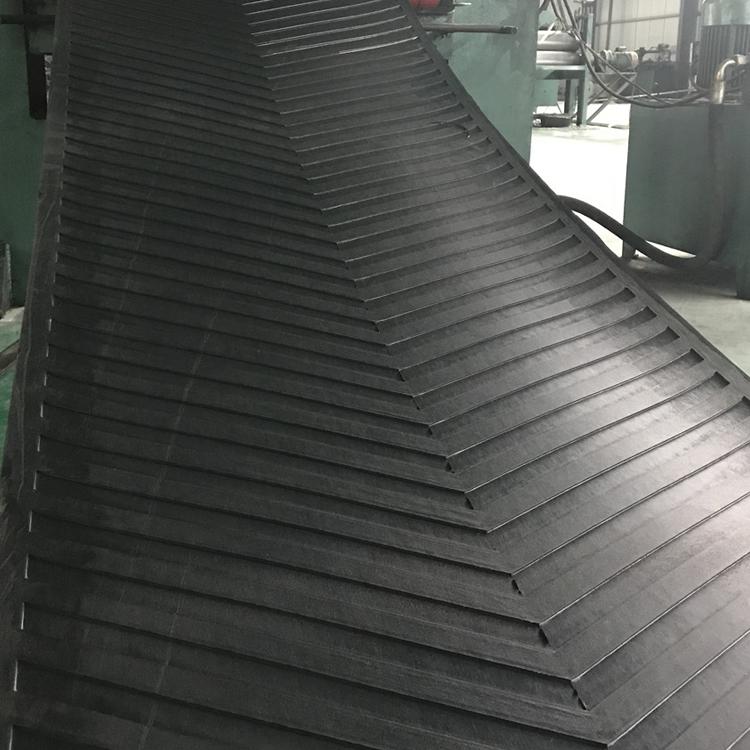 V Shaped Pattern Rubber Conveyor Belt Chevron Belting 2