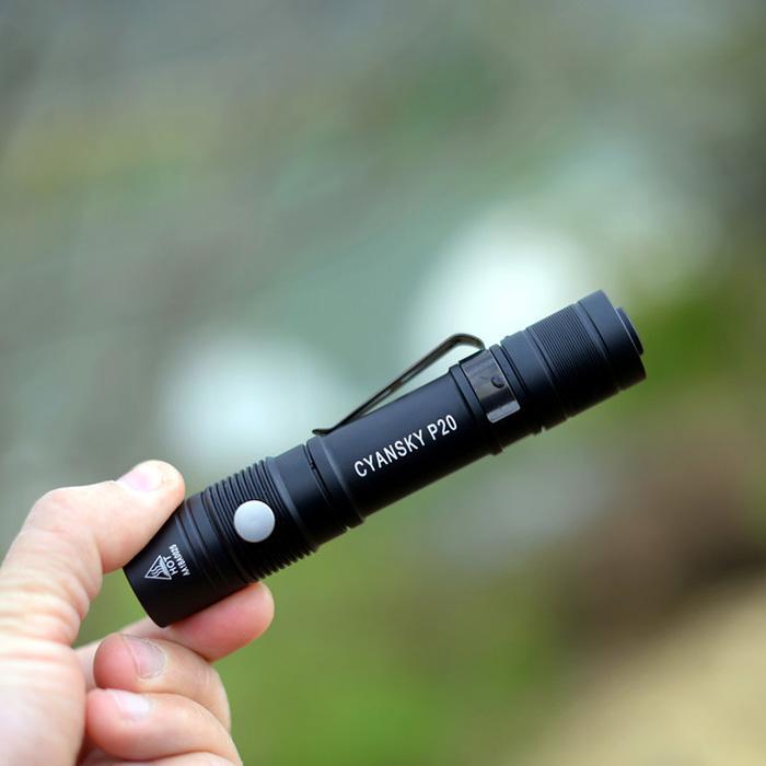 Cyansky P20 Outdoor Practical Flashlight (1600 Lumens / 240M)