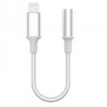 Lightning to 3.5 mm Headphone Jack