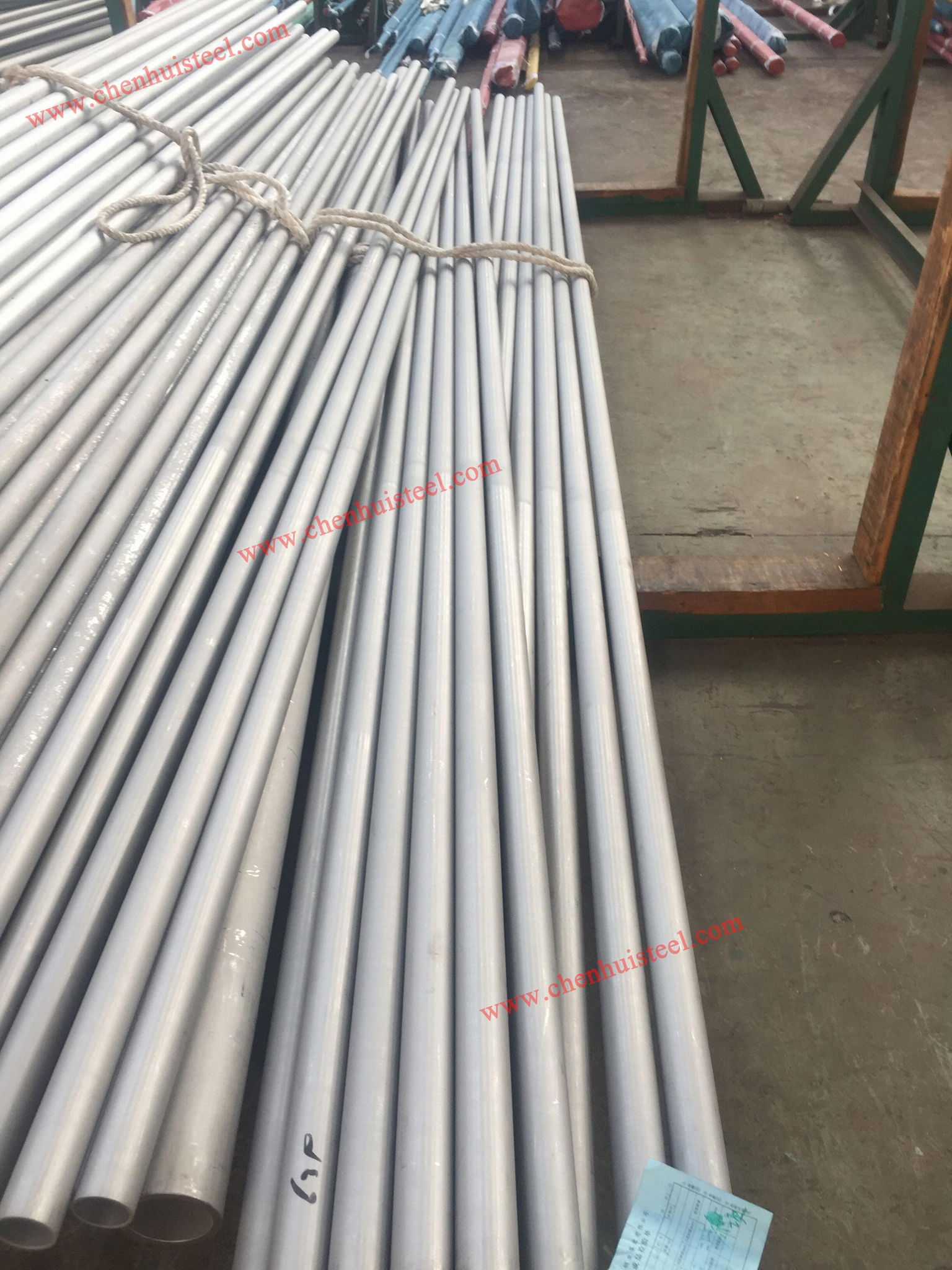 stainless steel seamless pipe manufacturer,stockist,distributor