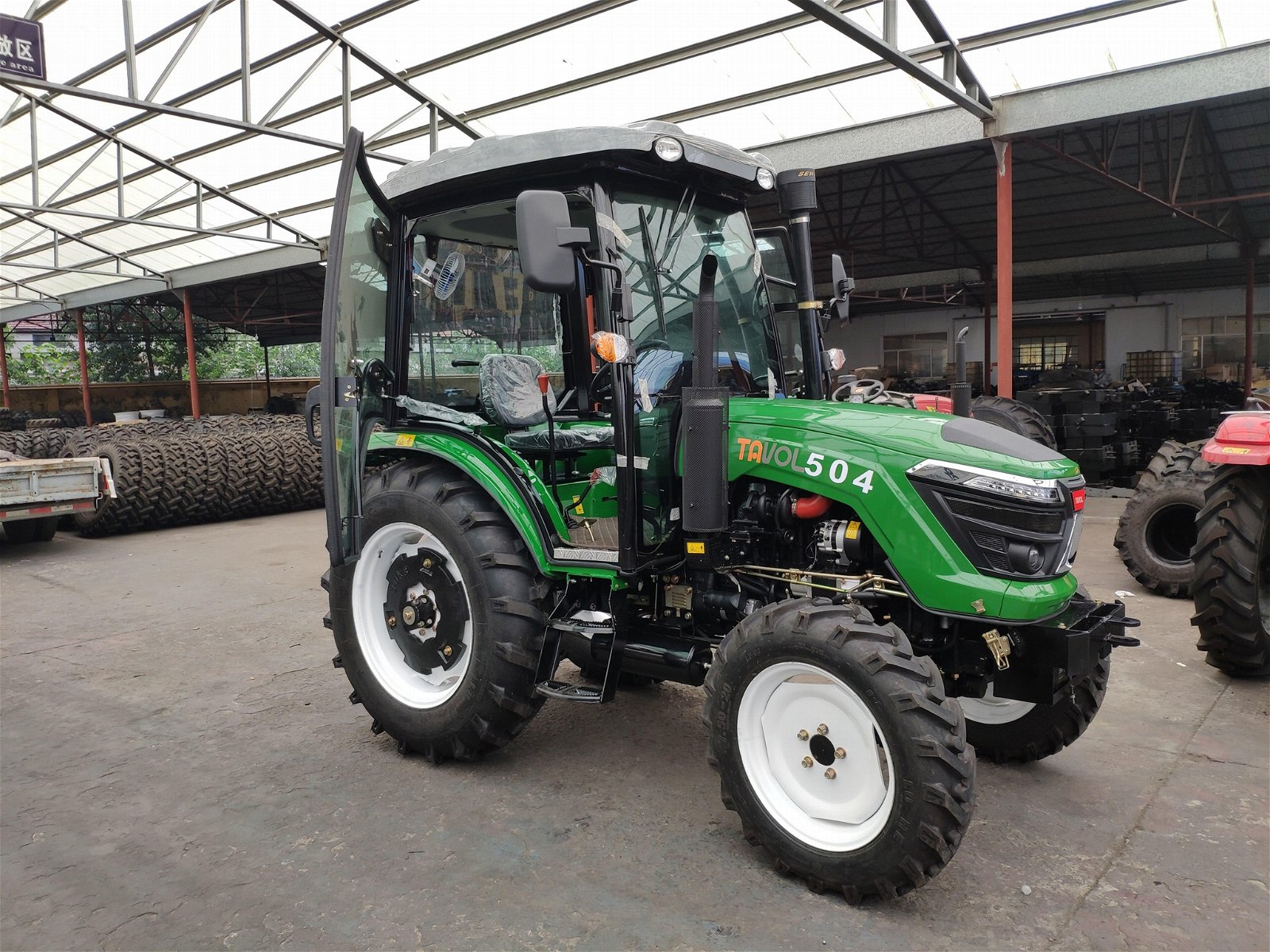 Heavy-duty high-horsepower agricultural multifunctional tractor 5