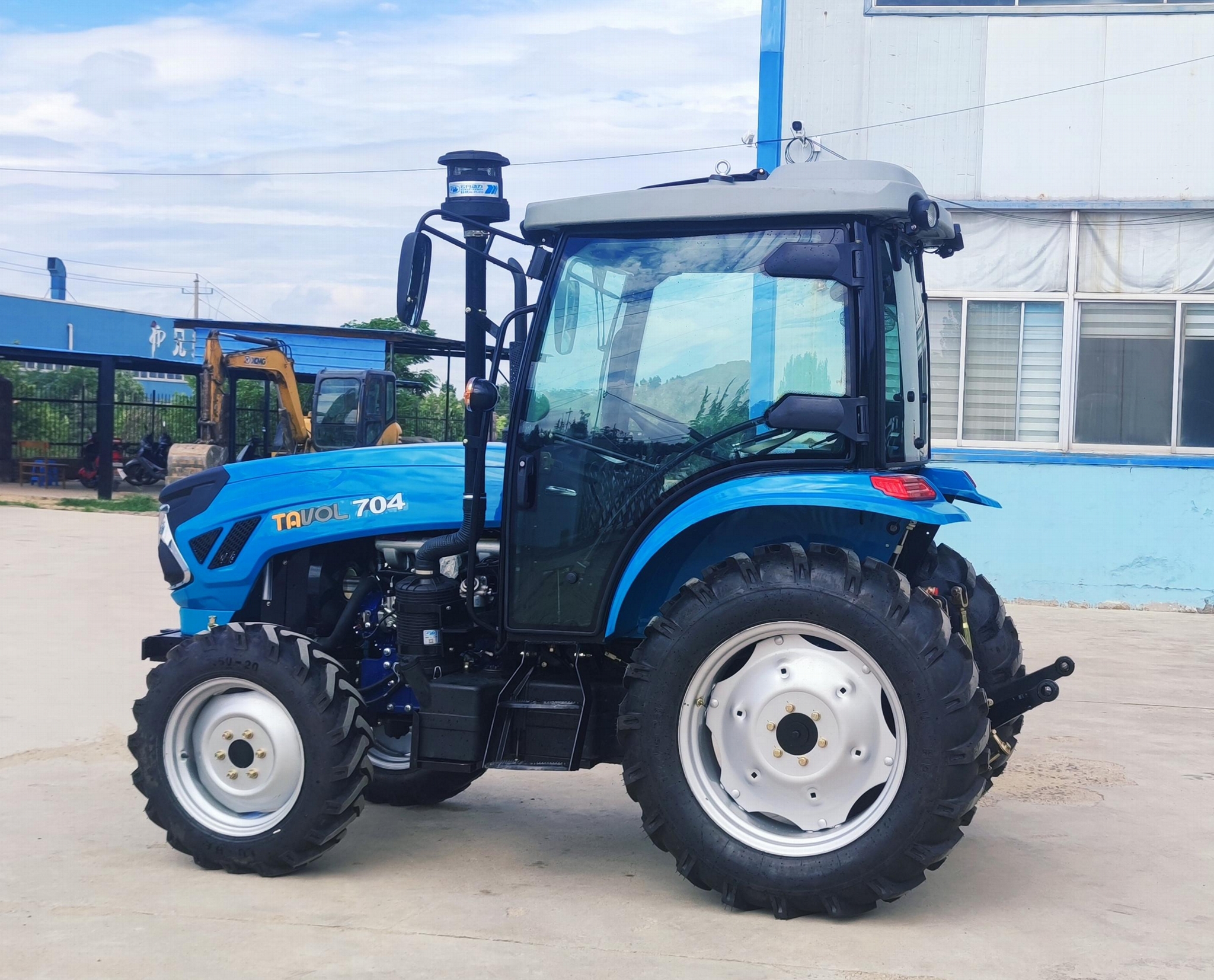 农业拖拉机使用 120hp 农业机械设备 2