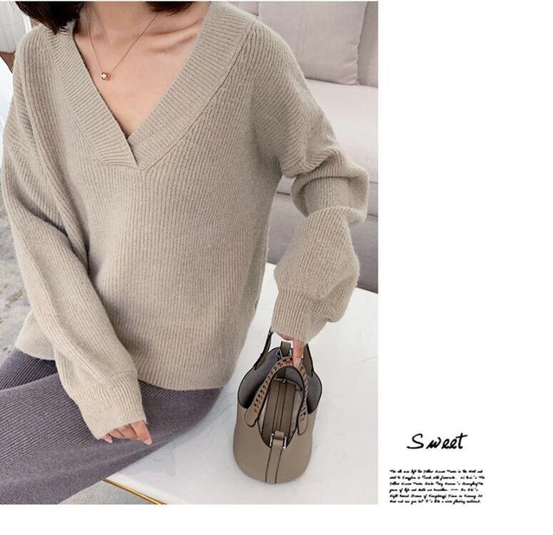 2021V-neck bat sleeve lazy knit sweater  3