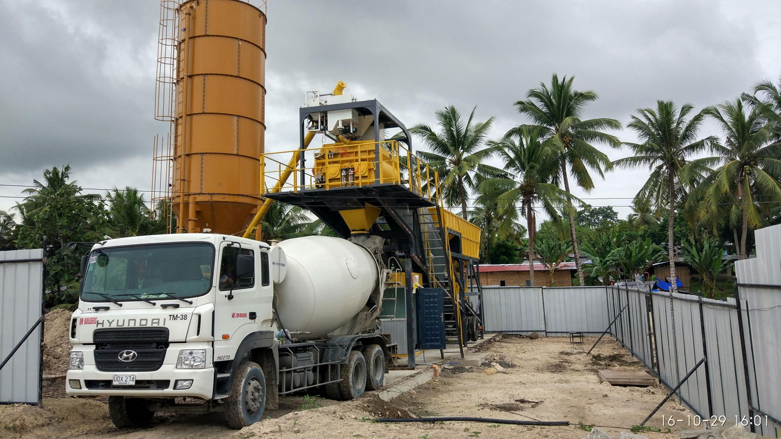 Mobile concrete mixing plant 4