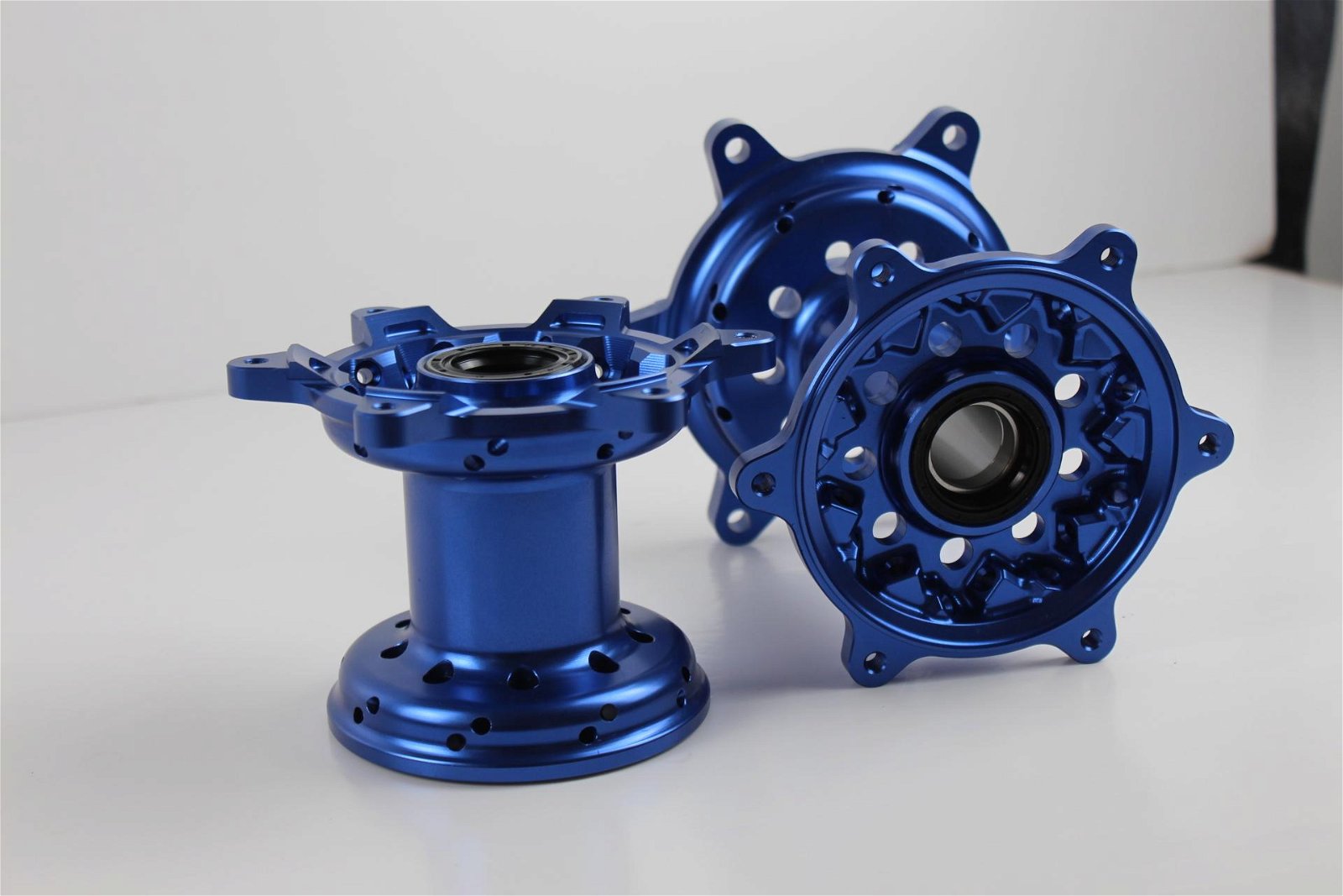 OEM CNC aluminum alloy motorcycle wheel hubs for supermoto
