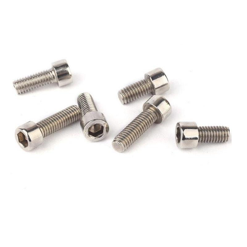 Hexagonal Socket Bolts 4