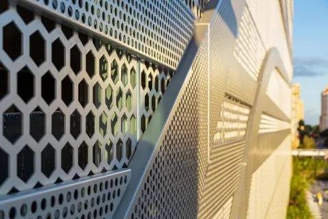 Aluminum PVDF Low Carbon Steel Perforated Metal Sheet With Customized Size 8