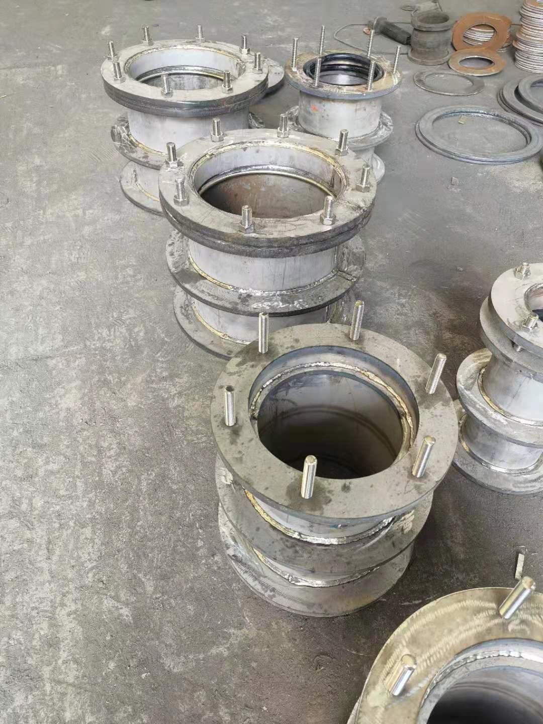 内蒙古密闭穿墙套管 4