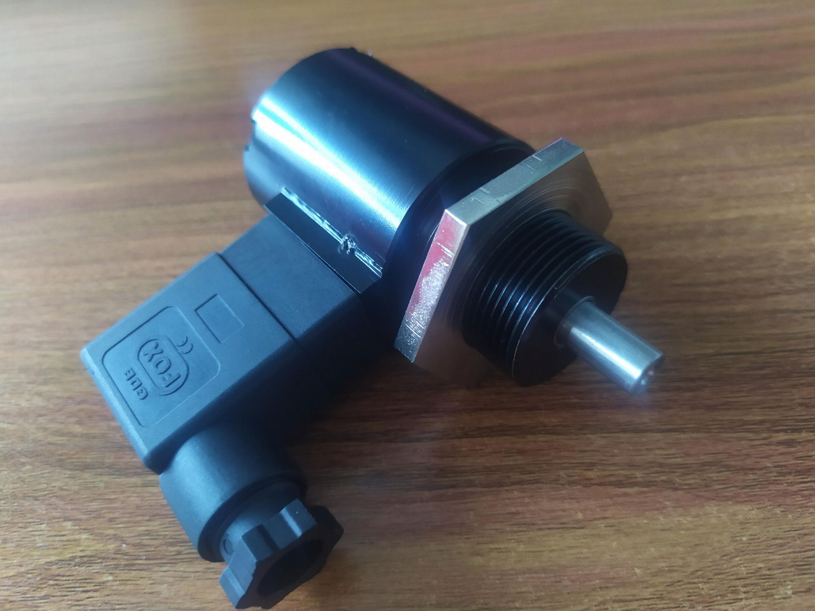 Magnet-Schultz direct-acting GHUZ040 solenoid valve 5