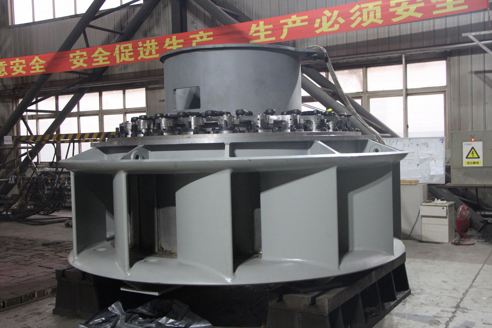 High-efficiency and Low-head Cast and CNC-machining Kaplan Turbine for Power Sta