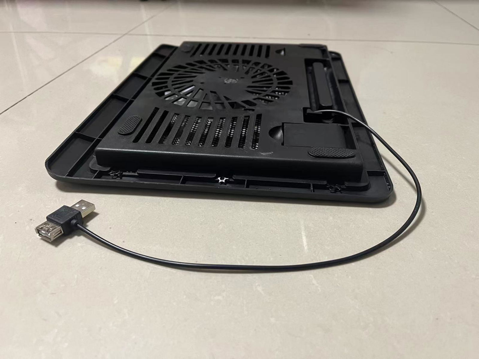 Classic design plastic material laptop cooling pad with mini fan 5