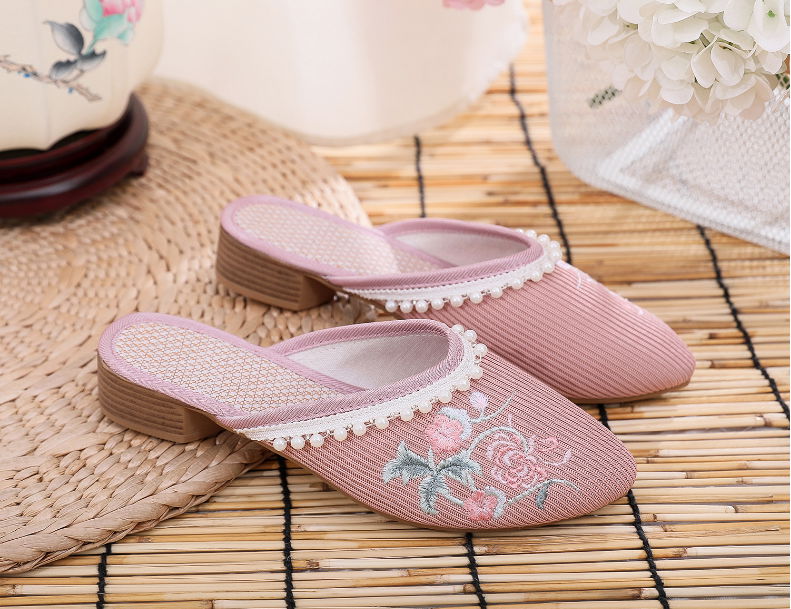 women fashion embroidered shoes,casual shoes,slipper shoes 2