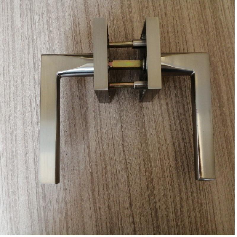 Contemporary door Lever Handle with Slim Square Design for Fast open function