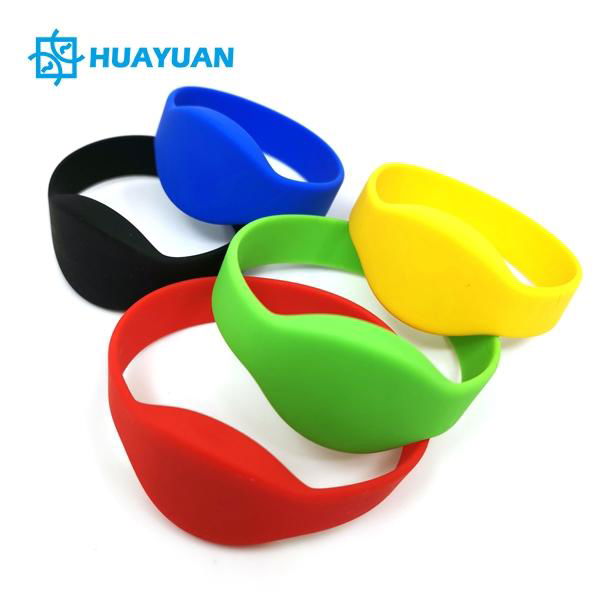 Passive Silicone Bracelet RFID Wristband with LF HF UHF Chip