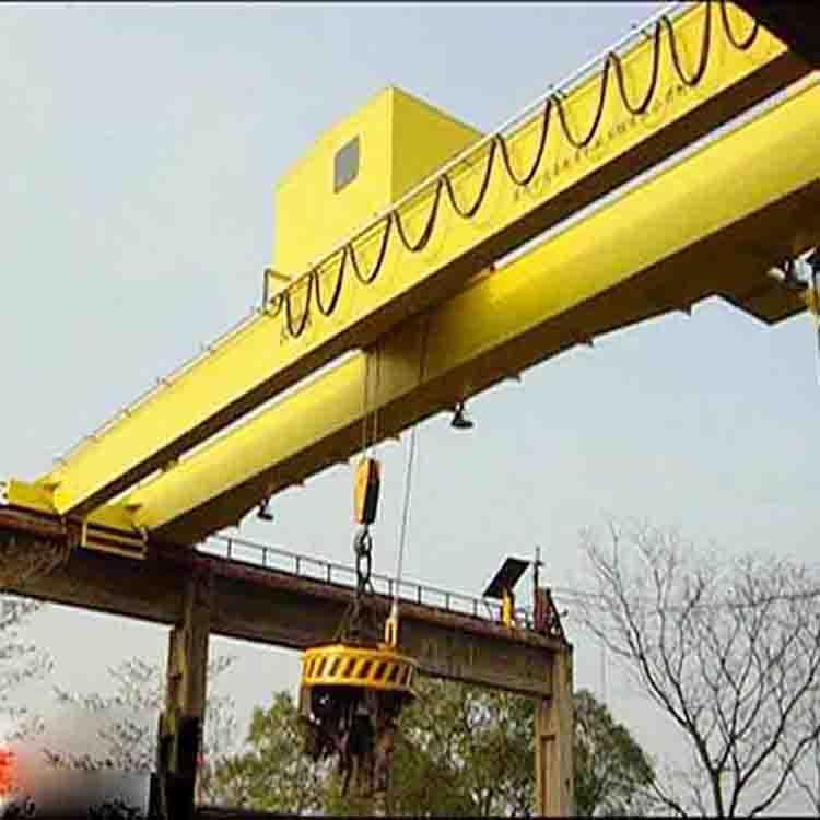 QC Model Electromagnetic double beam bridge crane 2