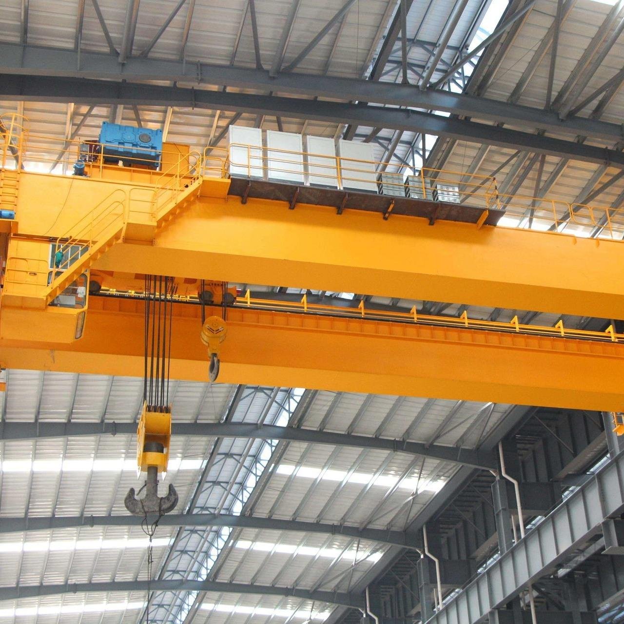 Double Beam Bridge Crane With Main Hook And Auxiliary Hook 4