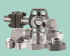 SAE flanges