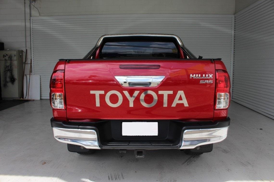 Used 2016 Toyota Hilux SR5 3