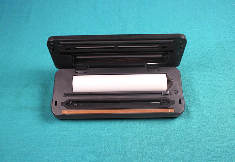 Vacuum Sealer Machine Built-inside Cutter and Roll Storage Dry & Moist Mode  2