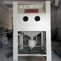 Surface descaling of high pressure sand blasting machine