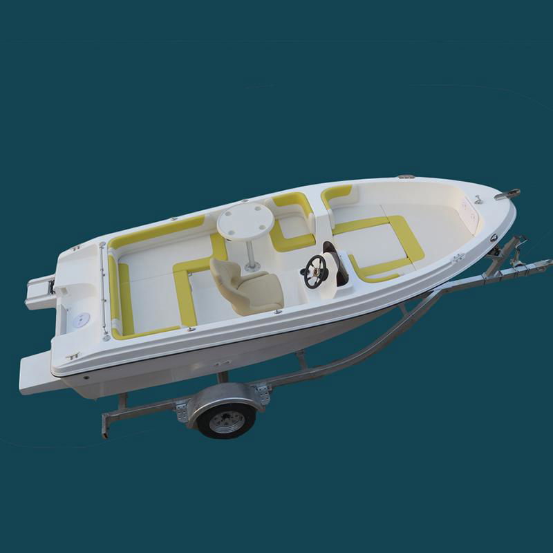 17 feet fibeglass yacht for 6 people 4