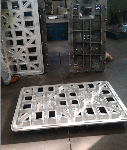 chemical pallet chemical spill pallet rotational moulds 5
