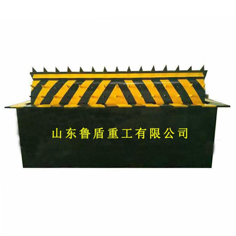 魯盾專業定製液壓翻板路障機智能昇降路障機 3