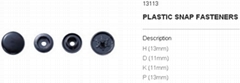 PLASTIC SNAP FASTENERS