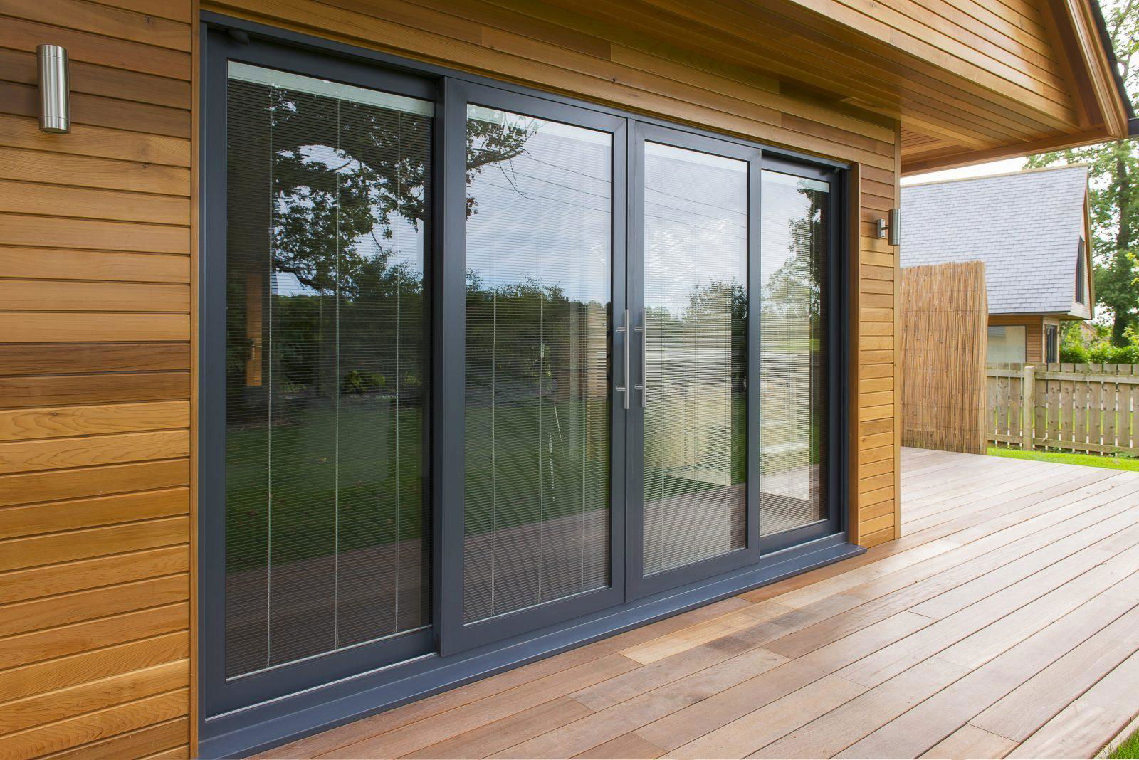 Aluminium sliding door