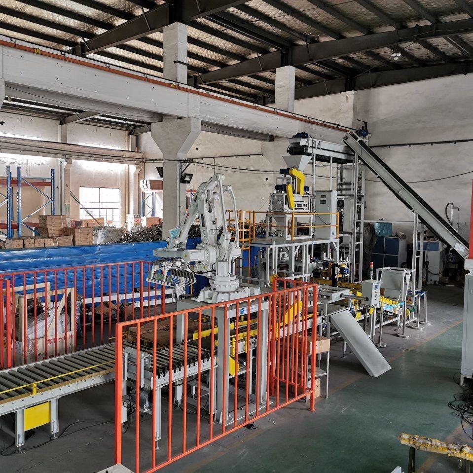 fully automatic 25kg bag filling stitching and palletising line Robot palletizer 1