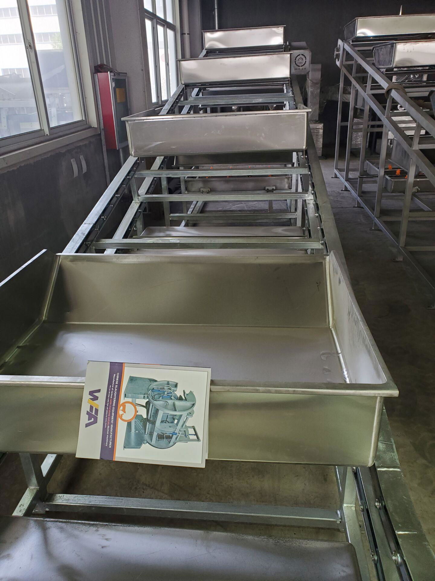 White Offal Synchronous Inspection Conveyor For Cattle Slaughtering Line 2