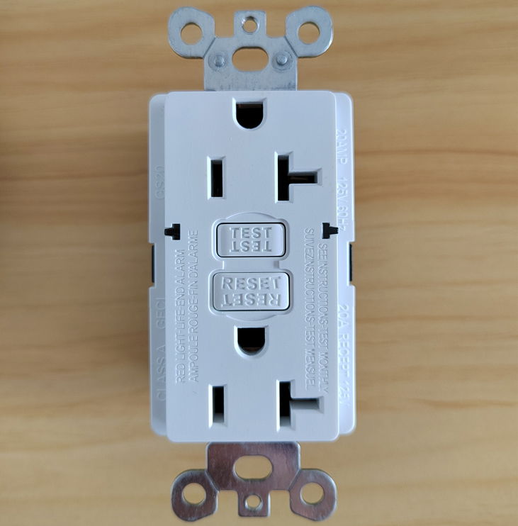 Self Monitoring 20A GFCI Receptacle, Safe Outlet, Duplex Receptacle