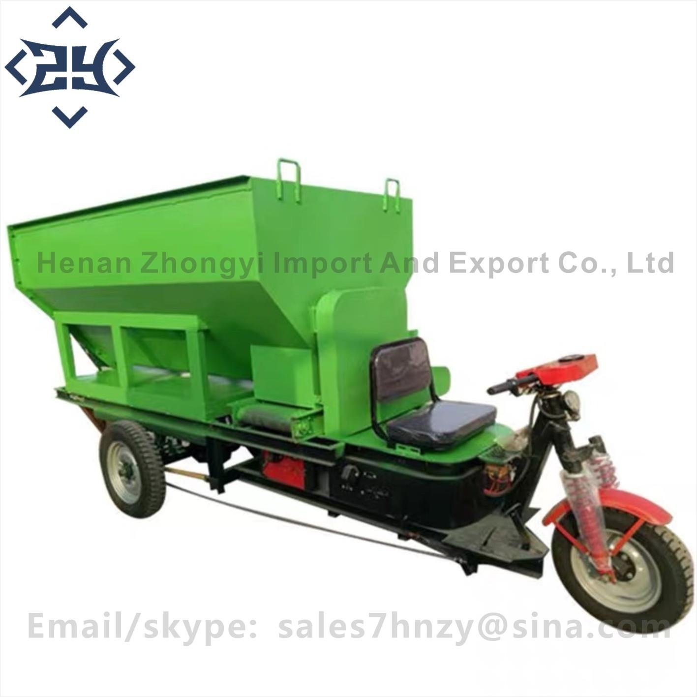 Three Wheels Vehicle Feed Spreader Hot sale Mobile livestock feed machine