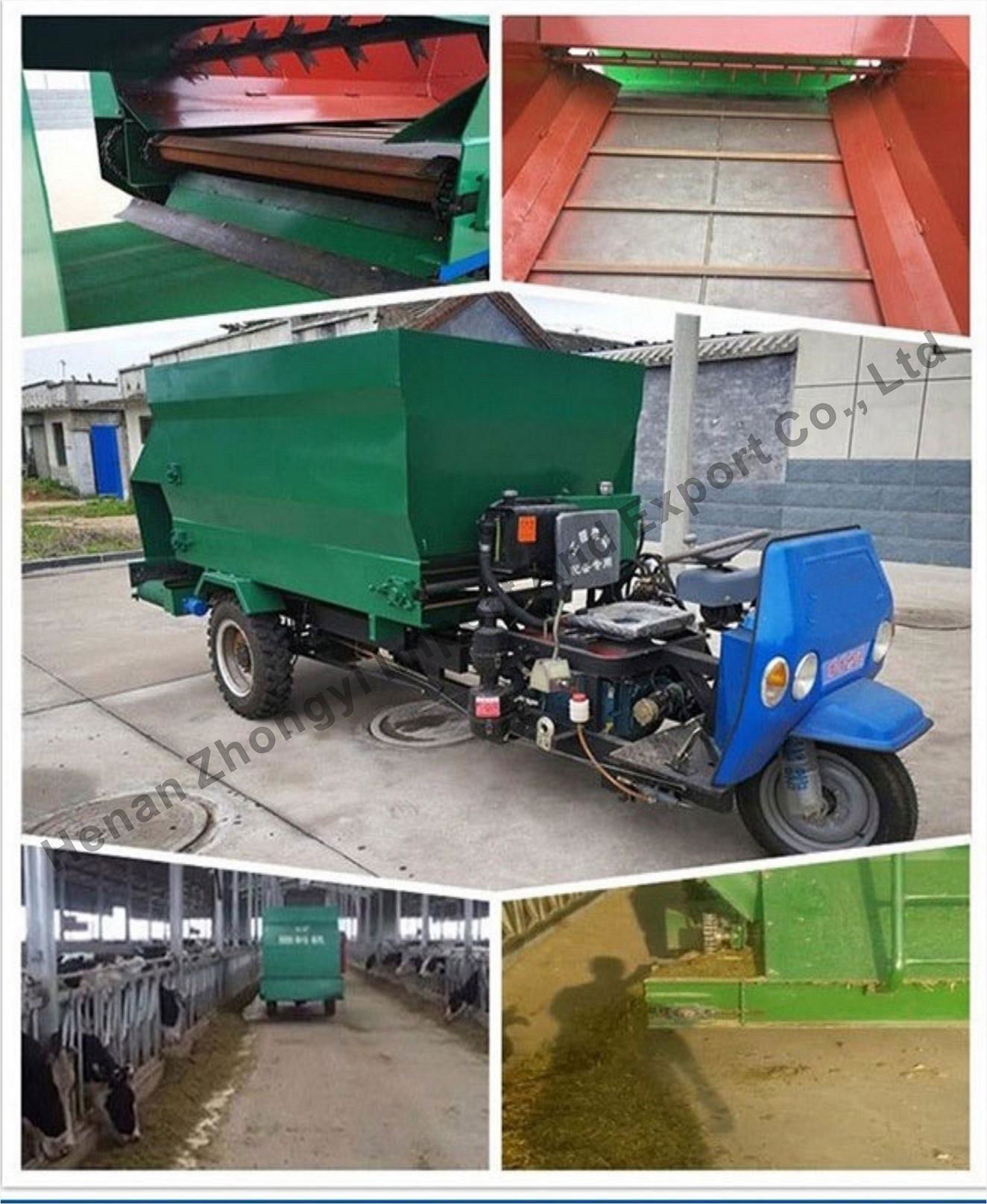 Three Wheels Vehicle Feed Spreader Hot sale Mobile livestock feed machine 4