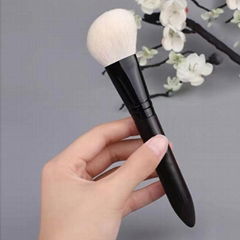 White Goat Hair Angled Contour Brush OEM      Custom Makeup Brushes Manufacturer