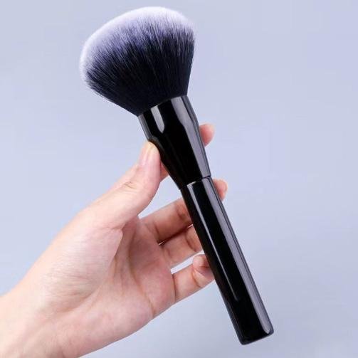 Two-Color Fiber Bristles Powder Brush OEM     Personalized Makeup Brushes      2