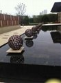 不鏽鋼發光鏤空球雕塑園林景觀戶外水池金屬鐵藝圓球抽象創意擺件 2