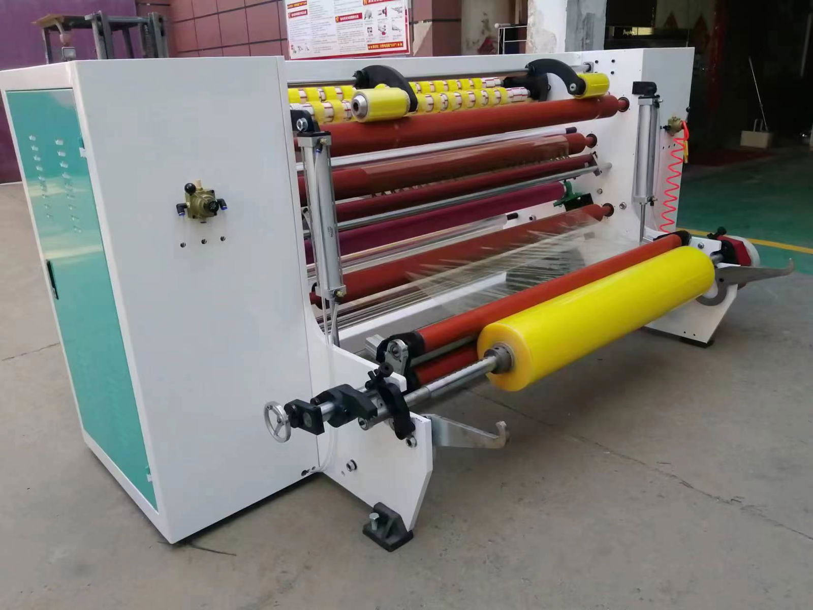 High Efficiency BOPP Adhesive Gum Tape Rewinding Slitting and Cutting Machine 4