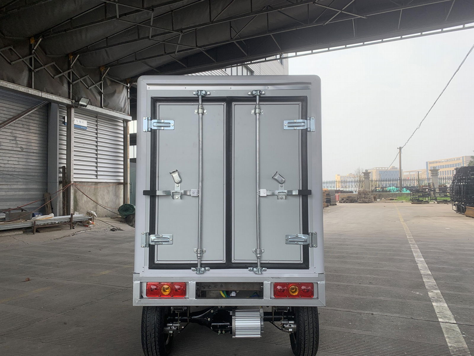 EEC COC certificate electric cargo tricycle electric cargo truck DHL tricycle  4