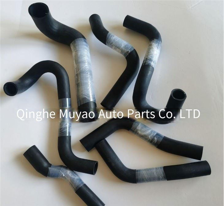 Various Specifications Of Silicone Rubber Pipe Water Tank Water Pipe