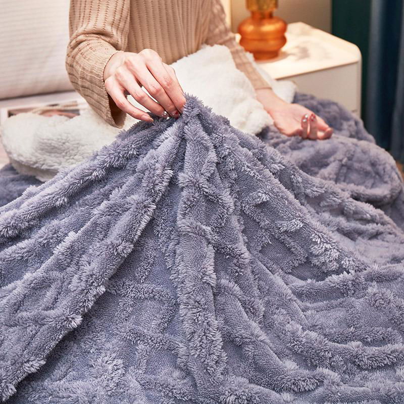 Jacquard lamb wool blanket taff air conditioning blanket 3
