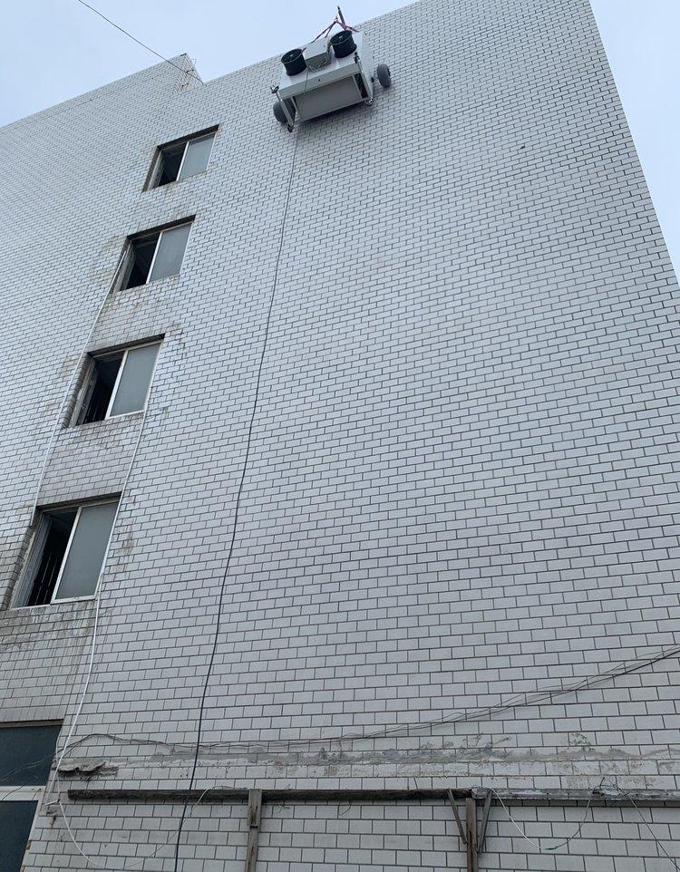 建筑幕墙清洗机 2