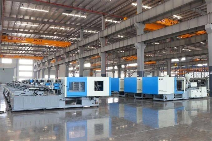 Injection molding machine 4