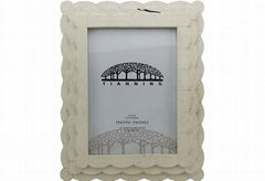 Scalloped Bone Photo Frame